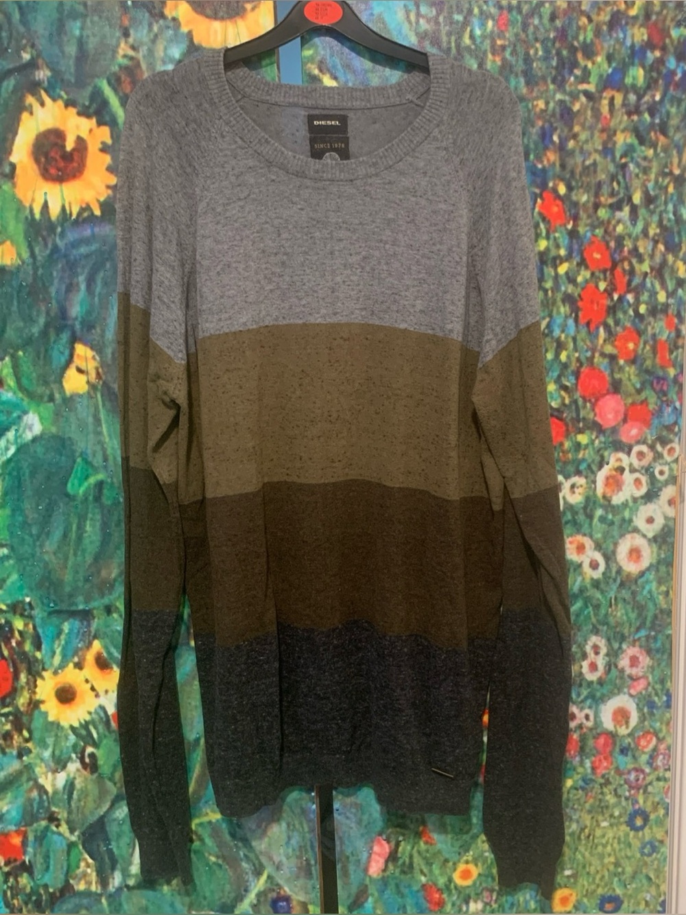 Diesel Men’s crew neck lightweight sweater size XL